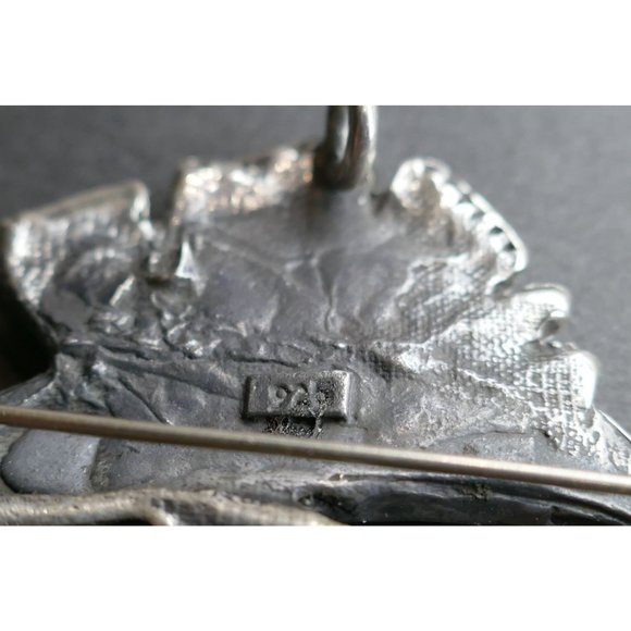 Vintage Sailfish Pendant Brooch Sterling Silver & Black Enamel - Picture 6 of 8